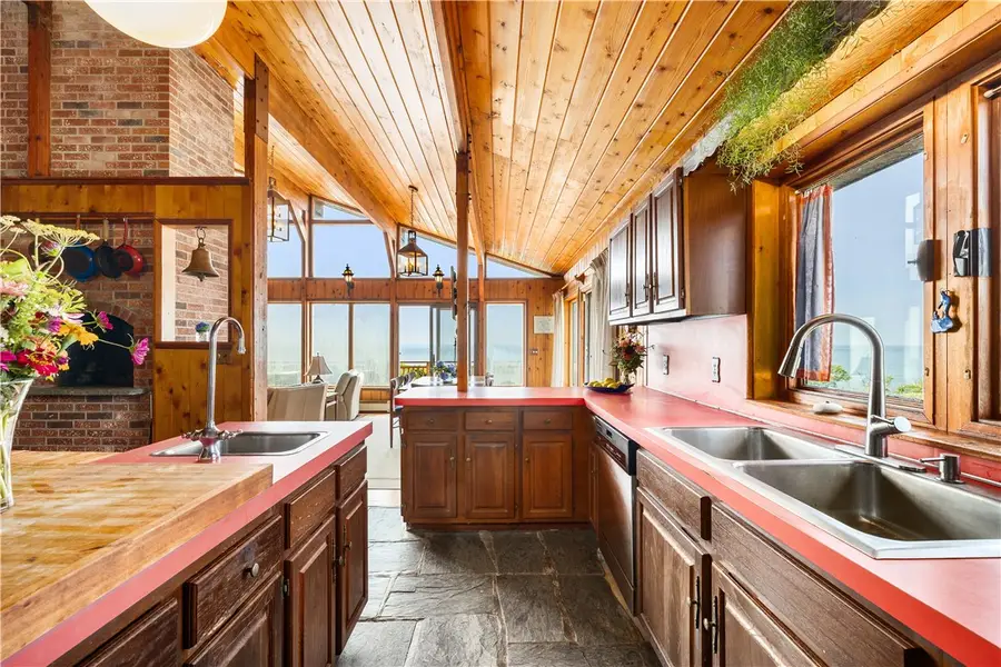 1035 Mohegan Trail, Block Island, RI 02807 - Image #3