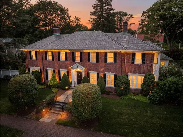 140 Freeman Parkway, Providence, RI 02906