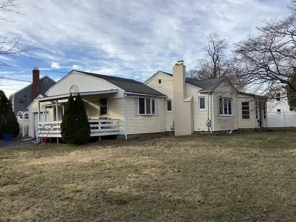 111 Aster Street, Warwick, RI 02888