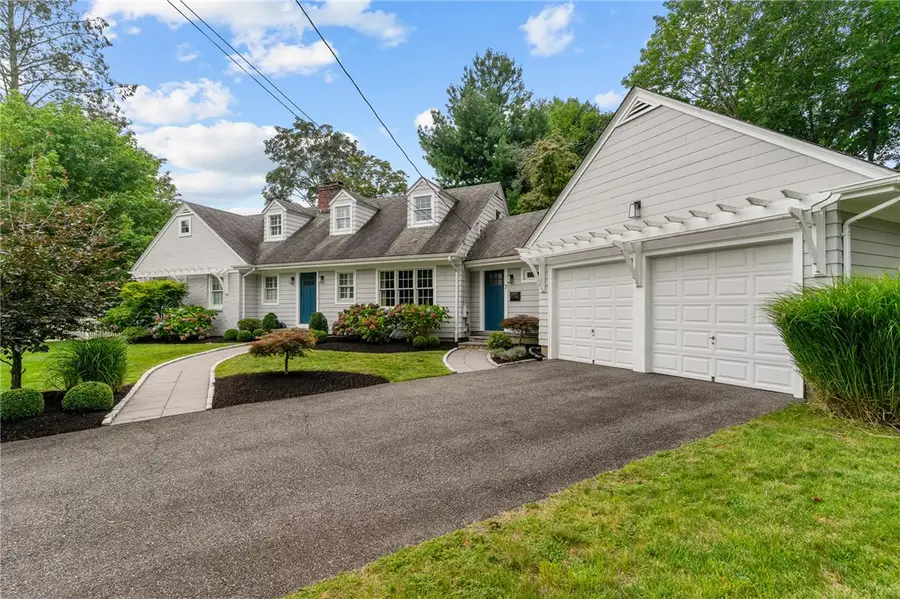 7 Lee Road, Barrington, RI 02806 - Image #2