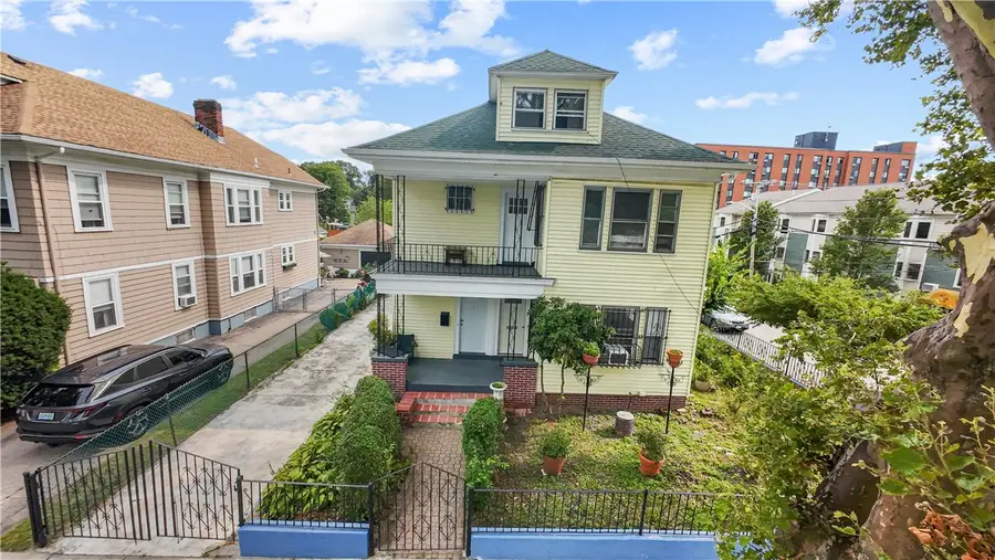 98 Sackett Street, Providence, RI 02907 - Image #2