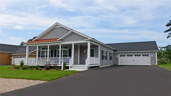 529 South Shore Village Boulevard #E13, South Kingstown, RI 02879