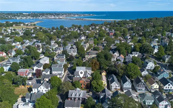 17 Lincoln Street, Newport, RI 02840