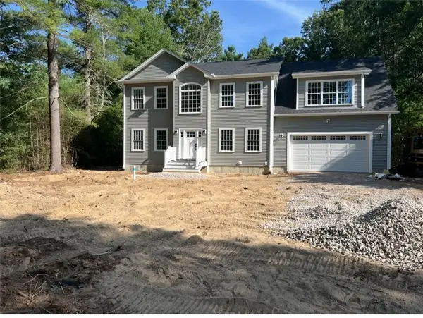 207 Shady Valley Road, Coventry, RI 02816