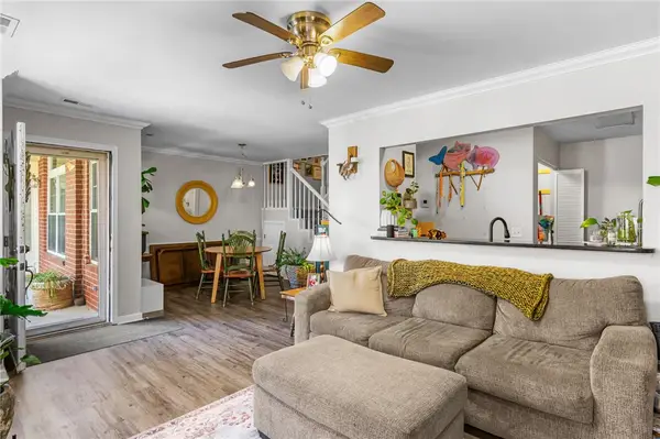 626 Smithfield Road #903, North Providence, RI 02904