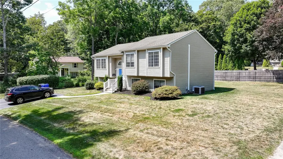 5 Justa Street, West Warwick, RI 02893 - Image #2
