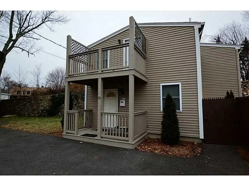 38 New London Avenue, West Warwick, RI 02893 - Image #1
