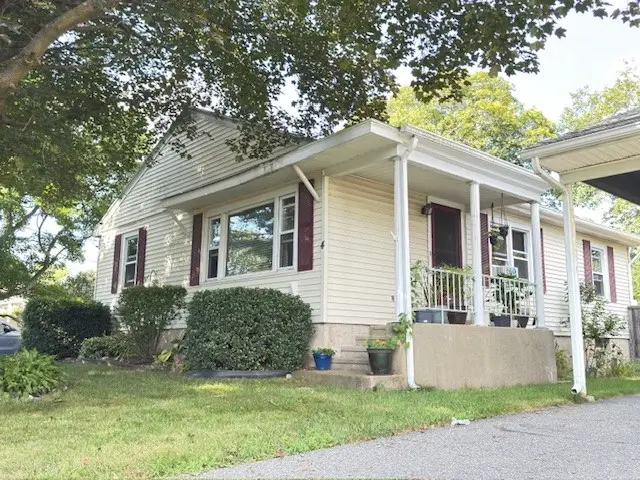 4 Hatherly Street, North Providence, RI 02911 - Image #2