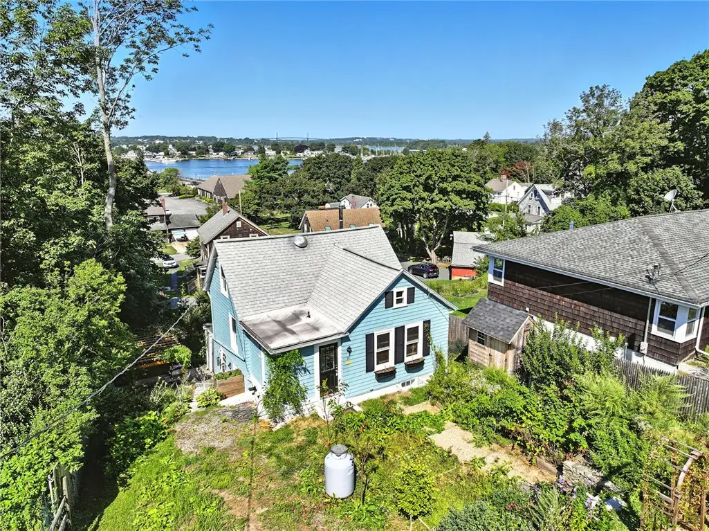 21 Summit Avenue, Tiverton, RI 02878 - Image #1