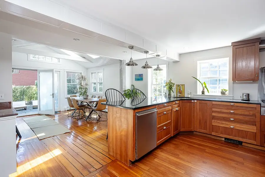 3 Vicksburg Place, Newport, RI 02840 - Image #2