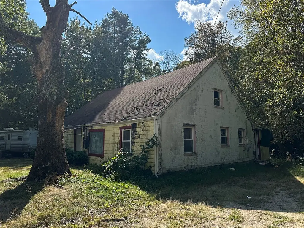 1663 Victory Highway, Coventry, RI 02827 - Image #1