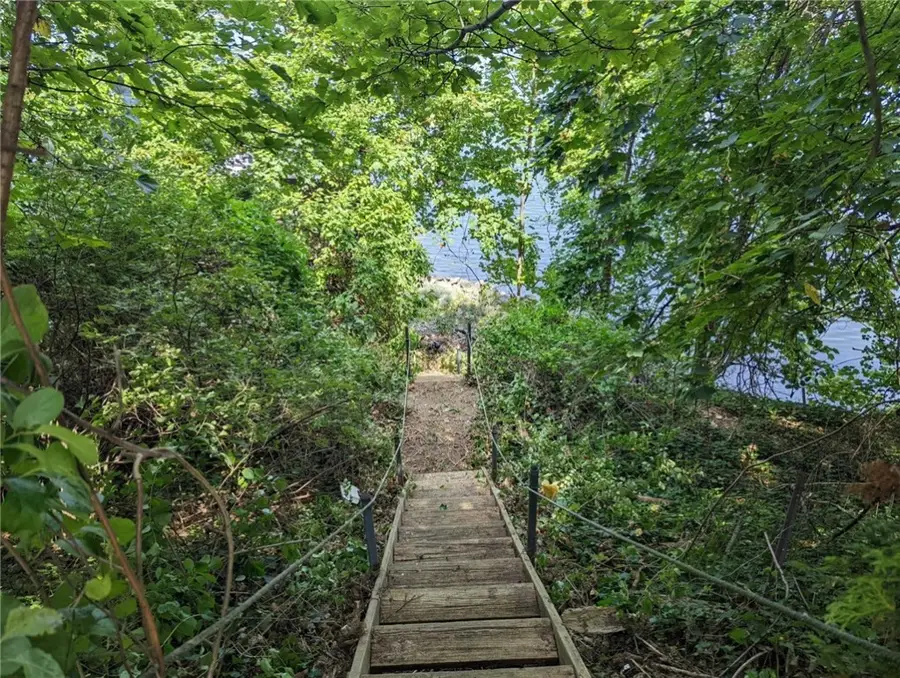 351 County Road, Barrington, RI 02806 - Image #3