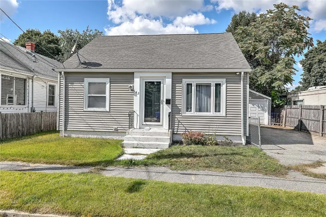 142 London Avenue, Pawtucket, RI 02861 - Image #1