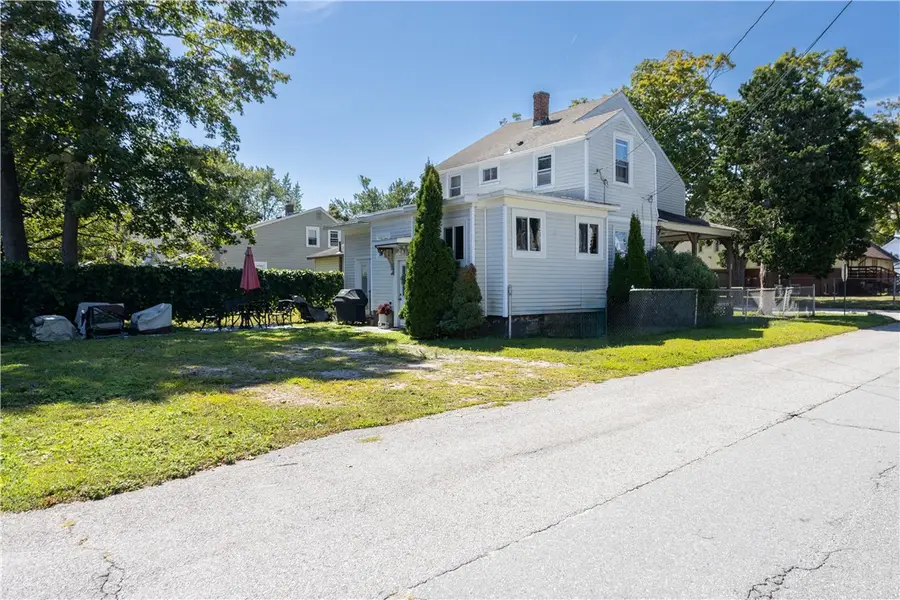 52 Uncas Street, Warwick, RI 02889 - Image #3