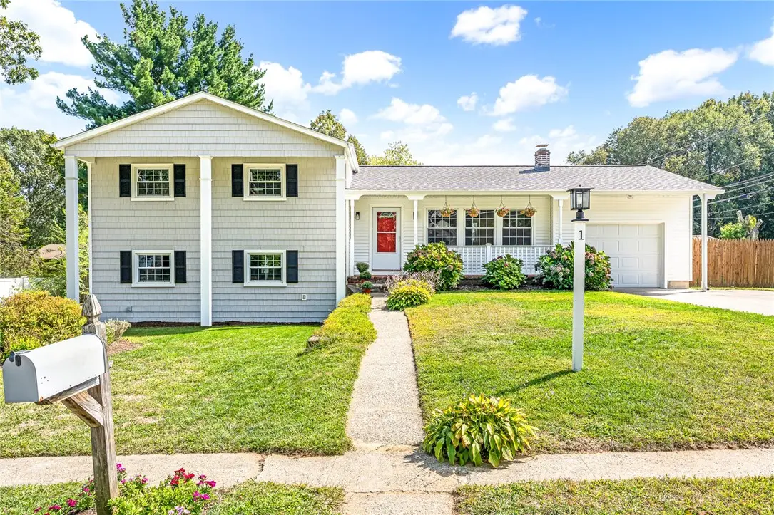 1 Appletown Road, Smithfield, RI 02828 - Image #1