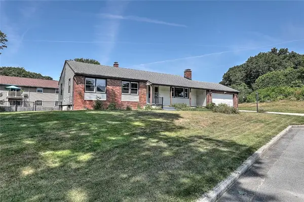 45 Countryside Drive, North Providence, RI 02904