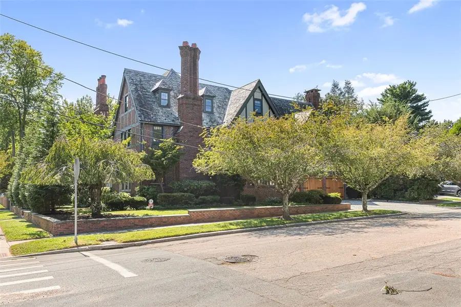 436 Blackstone Boulevard, Providence, RI 02906 - Image #3