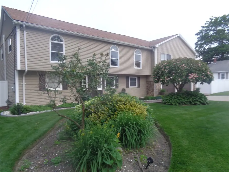 176 Vernon Street, Warwick, RI 02889 - Image #2