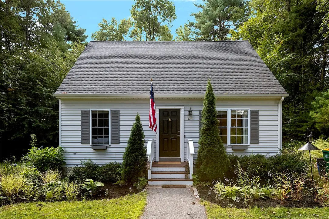 19 Narragansett Avenue, Glocester, RI 02814 - Image #1