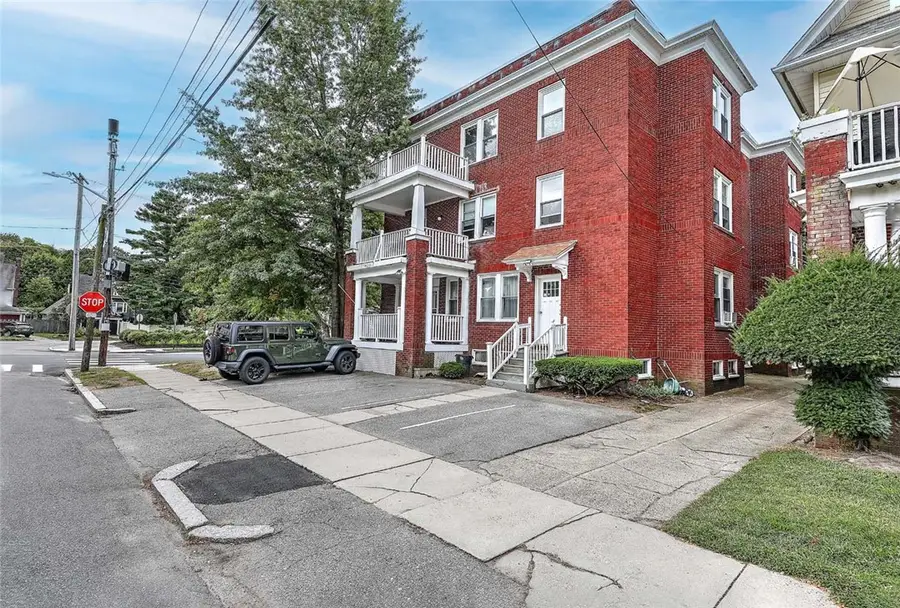134 Irving Avenue, Providence, RI 02906 - Image #2