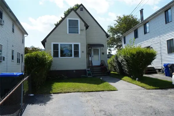 88 Manomet Street, Providence, RI 02909