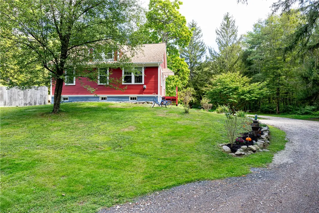8 Boswell Trail, Foster, RI 02825 - Image #1