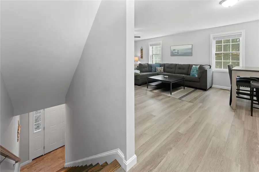 48 Stone Bridge Drive, South Kingstown, RI 02879 - Image #2