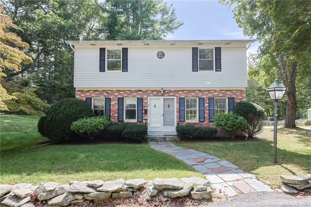 8 Wolf Hill Road, Smithfield, RI 02917 - Image #1