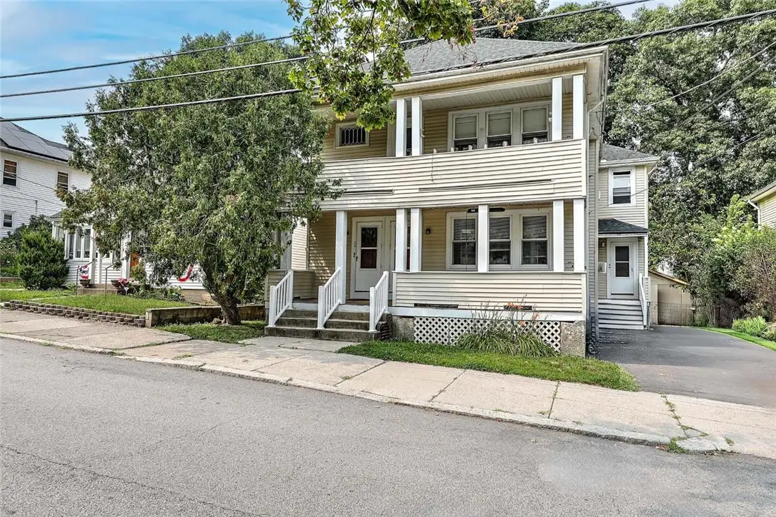 136 Hillside Avenue, Pawtucket, RI 02860 - Image #1