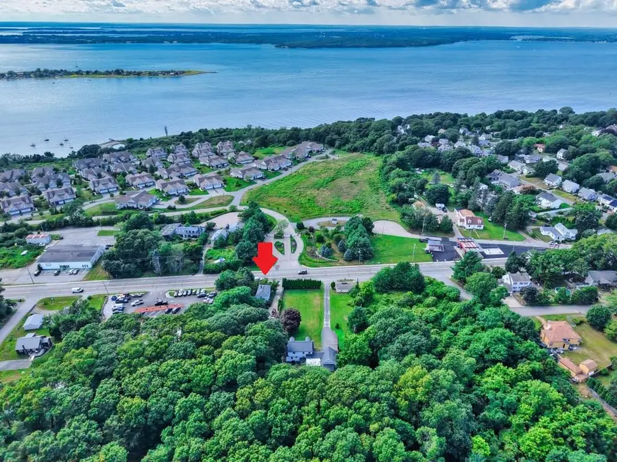 898 Main Road, Tiverton, RI 02878 - Image #3