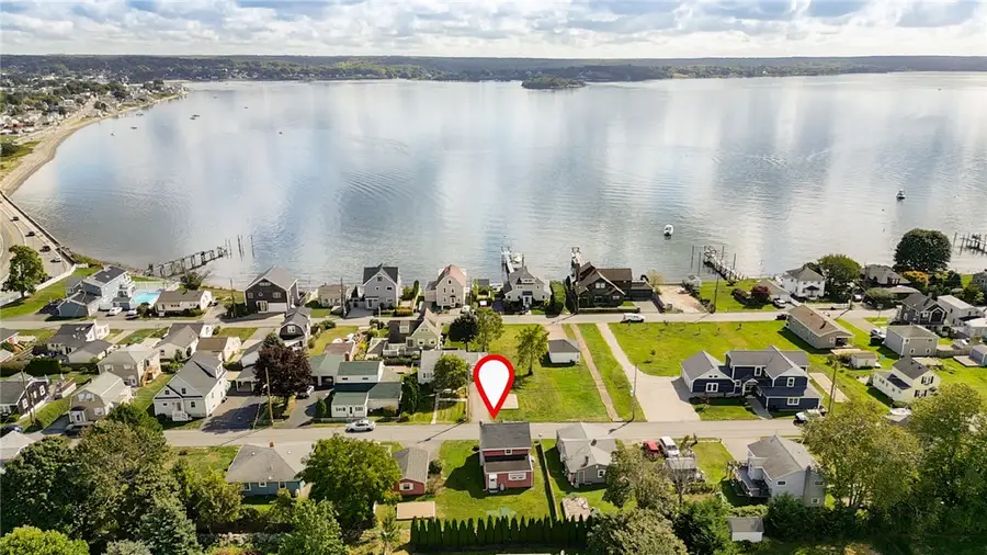 45 Narragansett Avenue, Portsmouth, RI 02871 - Image #2