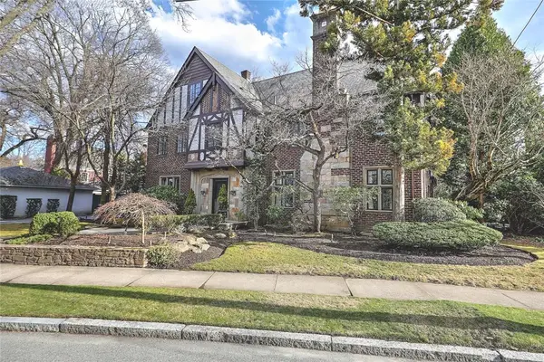 767 Elmgrove Avenue, Providence, RI 02906