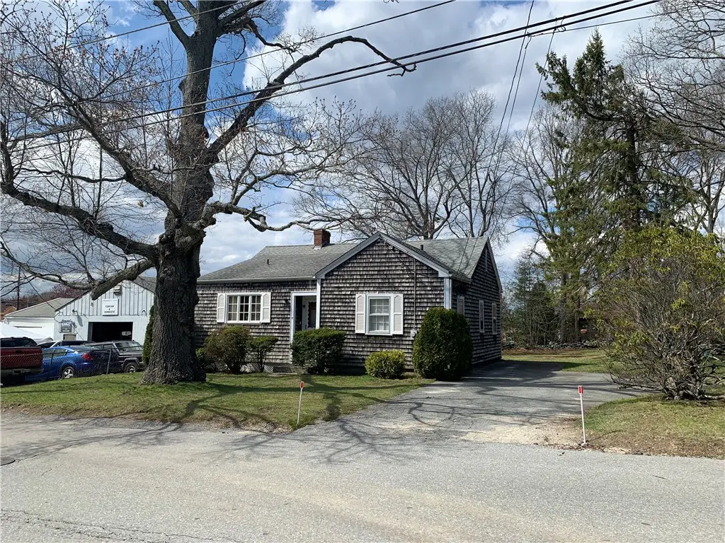 4 Harris Avenue, Warren, RI 02885 - Image #1