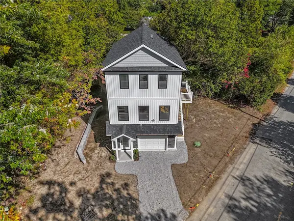 135 Old Mill Boulevard, Warwick, RI 02889