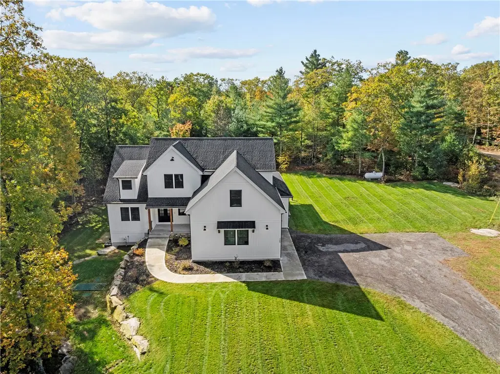 369 Huntinghouse Road, Glocester, RI 02857 - Image #1