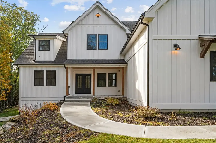 369 Huntinghouse Road, Glocester, RI 02857 - Image #2