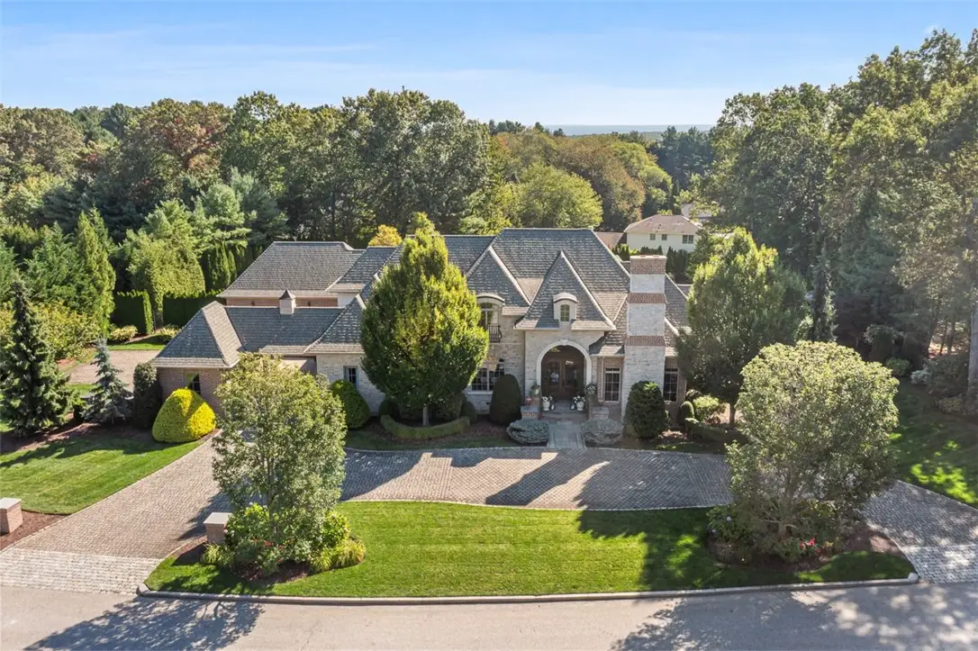 4 Pine Tree Lane, Lincoln, RI 02865 - #1