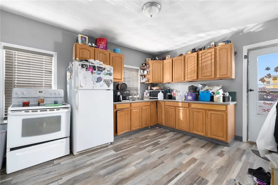 10 Grove Street, West Warwick, RI 02893 - Image #3