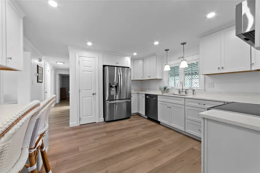 165 Little Pond Road, South Kingstown, RI 02879 - Image #2