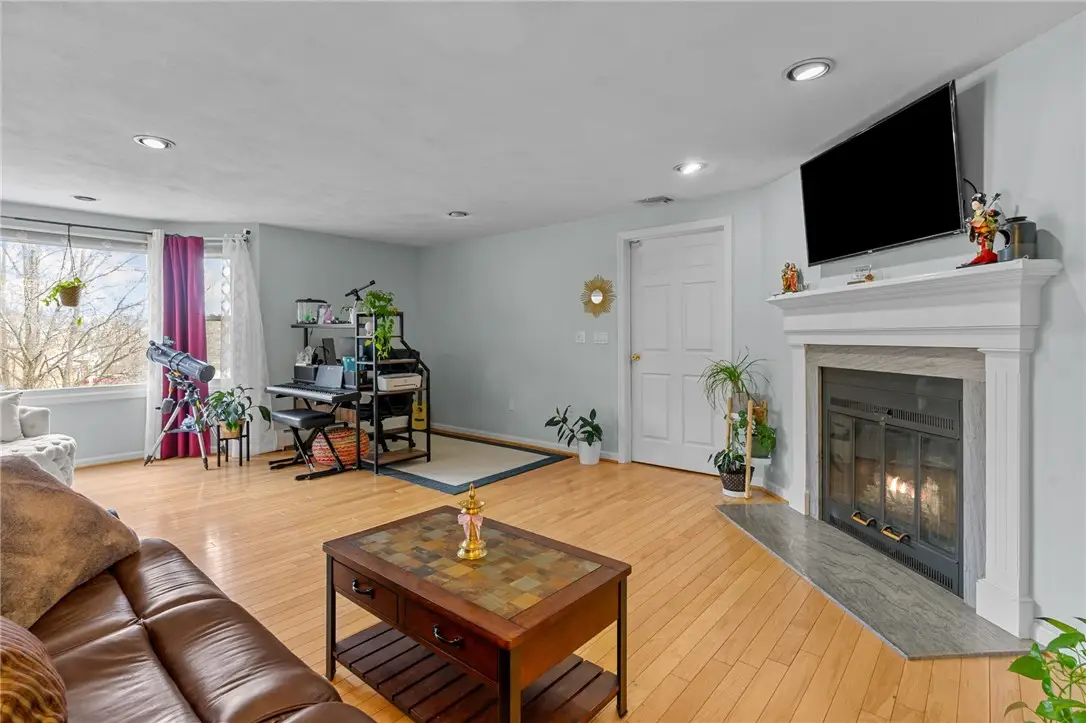 44 Knoll Place #D, North Providence, RI 02904 - Image #1