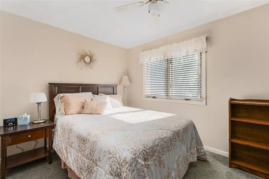 435 Scituate Avenue, Cranston, RI 02921 - Image #2