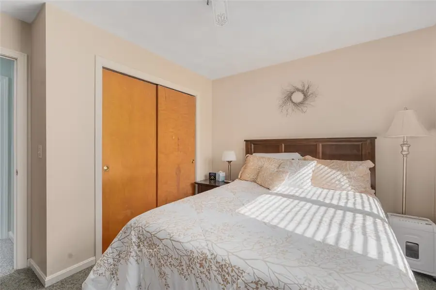 435 Scituate Avenue, Cranston, RI 02921 - Image #3