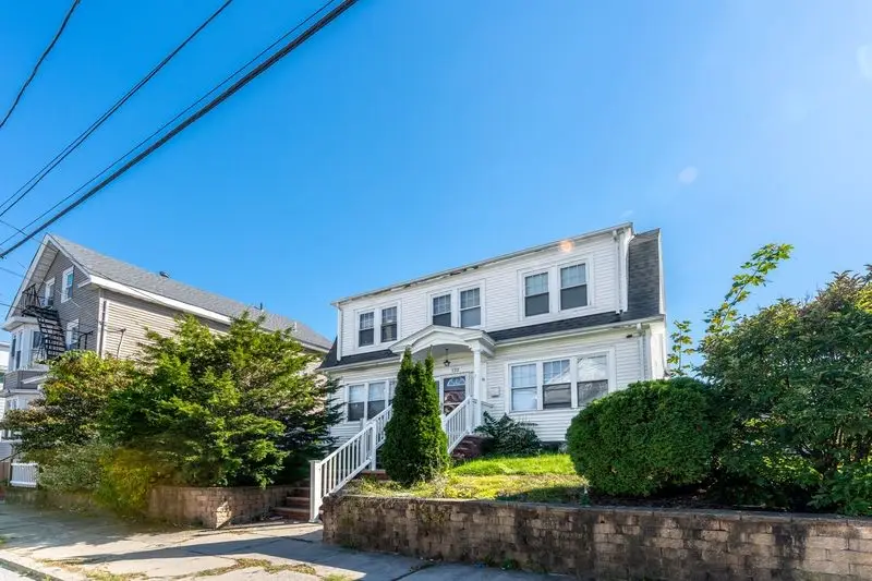 122 Laban Street, Providence, RI 02909 - Image #1