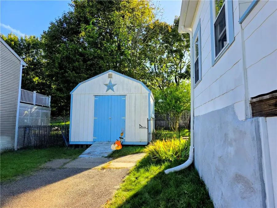 132 Prospect Hill Avenue, West Warwick, RI 02893 - Image #2