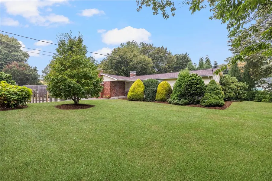 471 Annaquatucket Road, North Kingstown, RI 02852 - Image #2