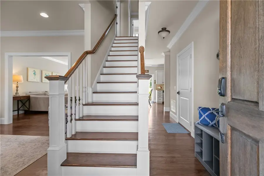 5 Lowndes Street, Newport, RI 02840 - Image #2