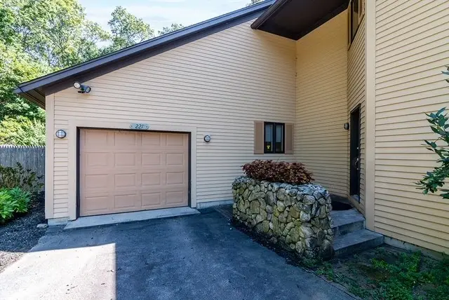 221 Kings Ridge Road, South Kingstown, RI 02879 - Image #3