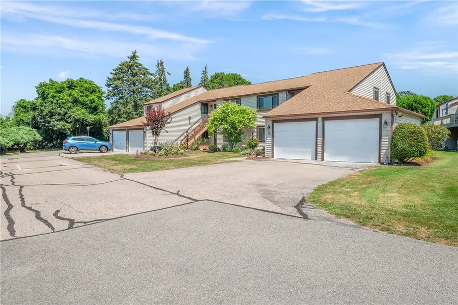 30 Sweet Meadows Court #26, Narragansett, RI 02882 - Image #3