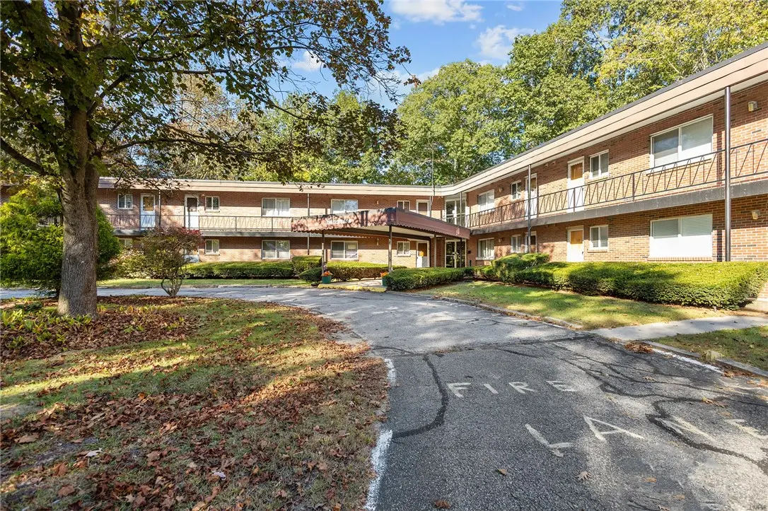 72 West Shore Road #104, Warwick, RI 02889 - Image #1