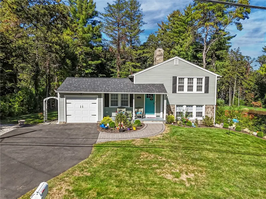 181 Highland Avenue, Warwick, RI 02886 - Image #2
